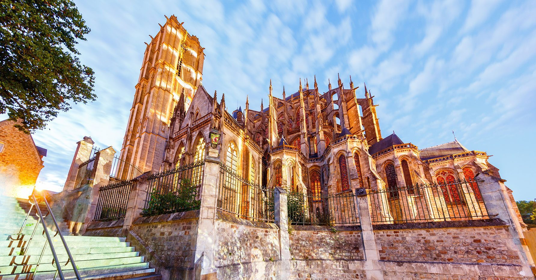 cathedrale-saint-julien-2-loic-lagarde-1920×1080-c