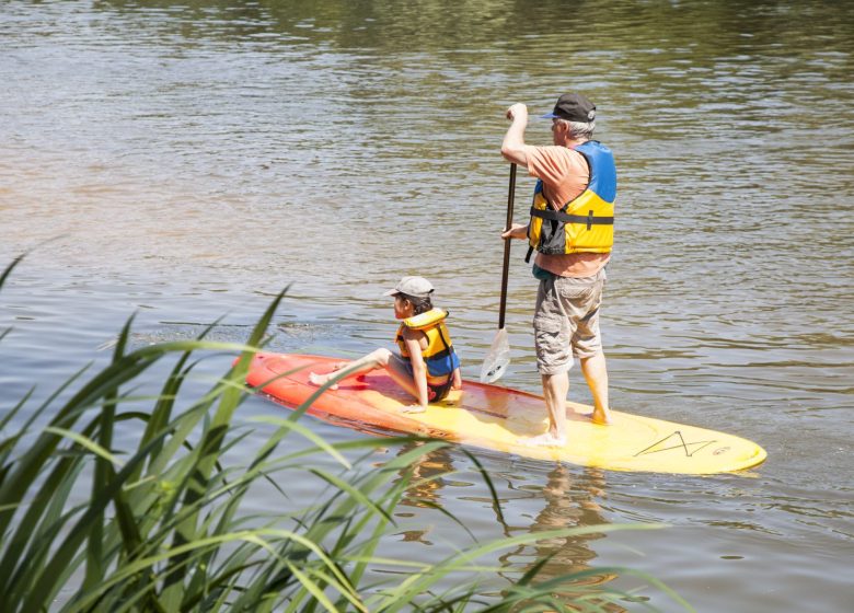 PADDLEBOARDING AT LA SUZE