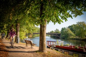 LA VÉLOBUISSONNIÈRE : LE MANS < > LA SUZE SUR SARTHE