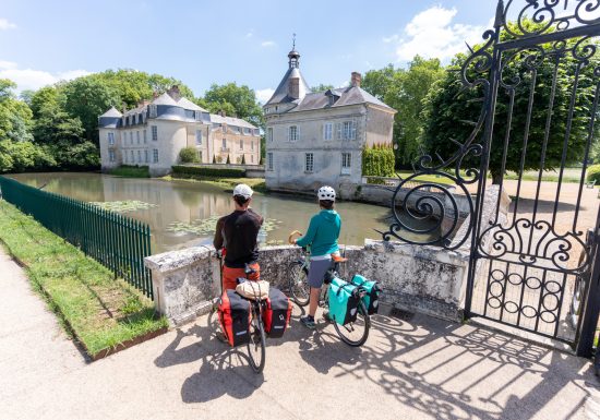 La Vélobuissonnière : La Suze-sur-Sarthe < > La Flèche