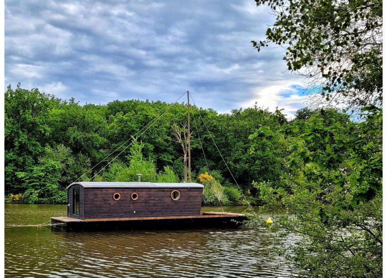 La Toue Cabanée du domaine du Plessis