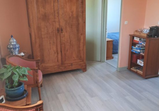 Chambre d’hôtes familiale “Calme en Ville”