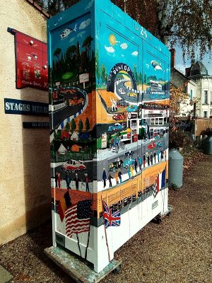 Atelier de meubles peints