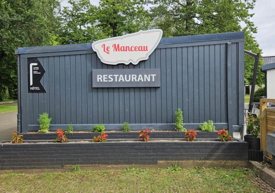 Le Manceau – hôtel Le Circuit