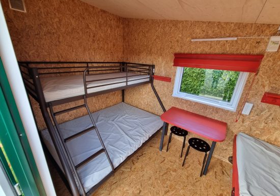 Le Sans Souci campsite – hiker’s cabin