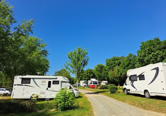 CAMPING DU DOMAINE DU HOUSSAY