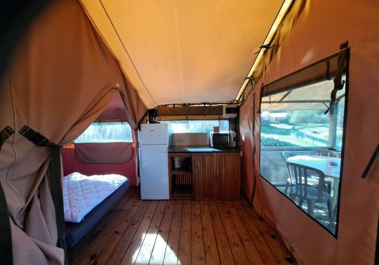 Bungalow toilés au camping du domaine du Houssay