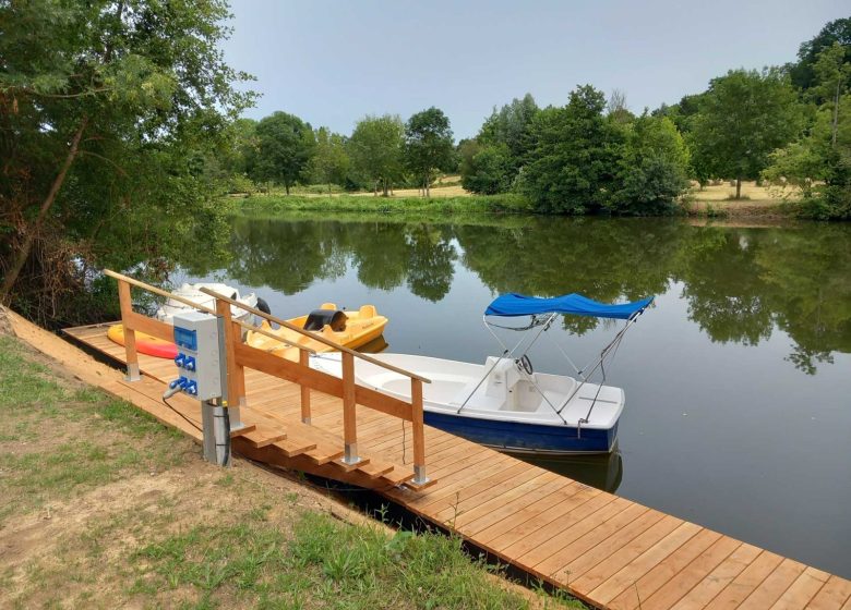 AVENTURE NAUTIQUE AT MALICORNE WATERSPORTS CENTRE