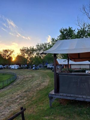 Bungalow toilés au camping du domaine du Houssay