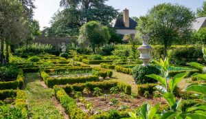 JARDIN DU CHATEAU DE VILLAINES