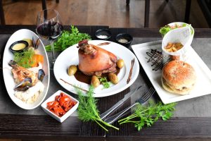 La Taverne – Table de caractère