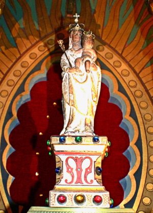 Basilique Notre Dame du Chêne