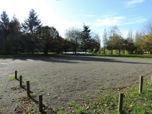 Aire de stationnement à Auvers-le-Hamon