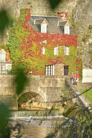 La Vélobuissonnière : Fresnay-sur-Sarthe < > Beaumont-sur-Sarthe