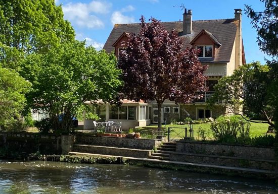 Au Bord de l’eau, la maison du clapotis