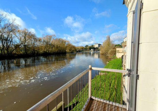 Le Pavillon au bord de Sarthe