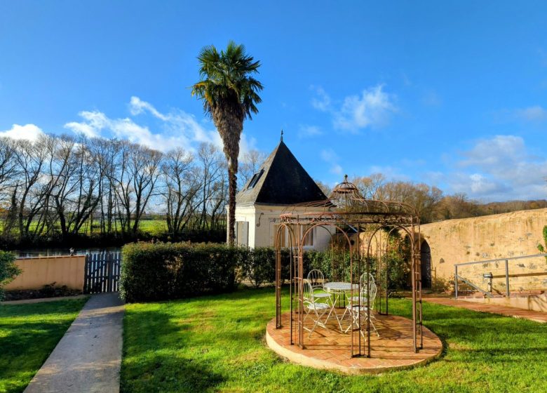 Le Pavillon au bord de Sarthe