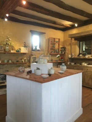 ATELIER DE POTERIE ET CERAMIQUE FRANÇOISE AUVRAY