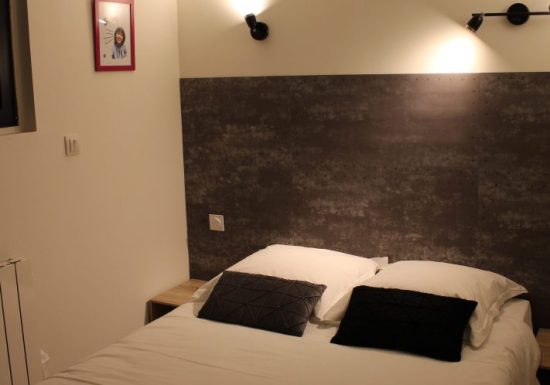 Village de chales des Belles Ouvrières – Chalet Cinéma