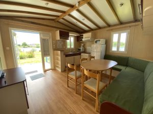 AU BORD DU LAC CHALET VILLAGE