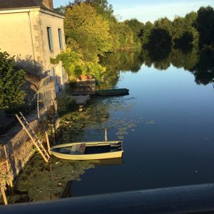 AIRE DE SERVICE POUR CAMPING CAR