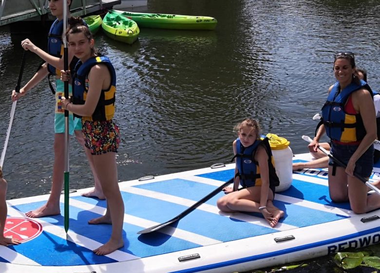 GIANT PADDLEBOARDS FOR THE FAMILY