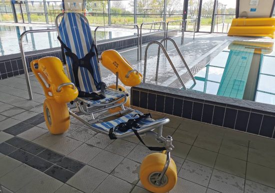 RENTAL AND DELIVERY OF LOMO WHEELS, PUSH BIKES WITH ELECTRICAL ASSISTANCE AND LAUNCHING CHAIRS FOR PEOPLE WITH REDUCED MOBILITY