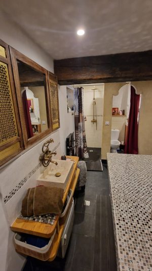 La chambre du Meunier – Moulin de Barutel avec spa et hammam