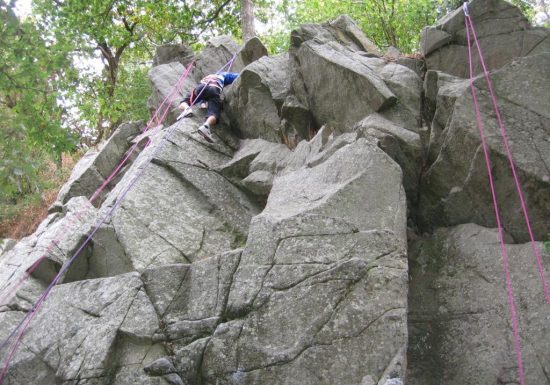 Rock climbing with Préférence Plein Air