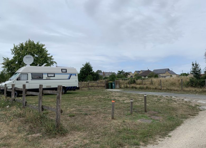 Aire de stationnement et de services camping-cars
