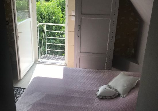 Chambre indépendante à la campagne