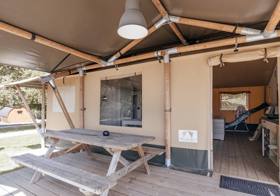 Family lodge tent