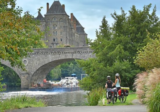 La Sarthe à vélo : Noyen-sur-Sarthe < > Sablé-sur-Sarthe