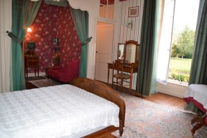 CHAMBRES D’HÔTES – LA BEAUSSONNIÈRE
