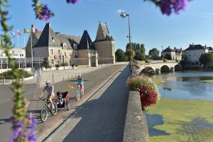 La Vélobuissonnière : Noyen s/Sarthe < > La Flèche