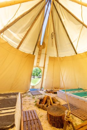 UNUSUAL ACCOMMODATION LES TIPIS DU BONHEUR DE VIVRE