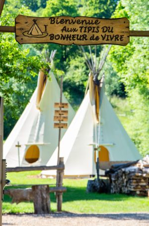 UNUSUAL ACCOMMODATION LES TIPIS DU BONHEUR DE VIVRE