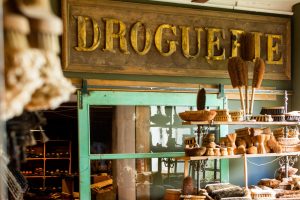 Musée de boutiques anciennes et cabinet de curiosités