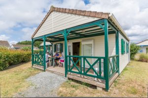 AU BORD DU LAC CHALET VILLAGE