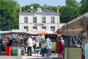 MARCHÉ JEUDI A LA SUZE