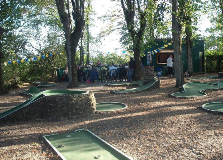 Beaumont-sur-Sarthe minigolf