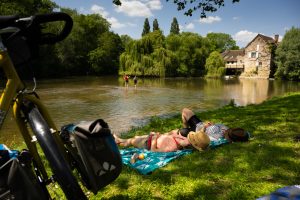 La Vélobuissonnière : Beaumont-sur-Sarthe < > Le Mans