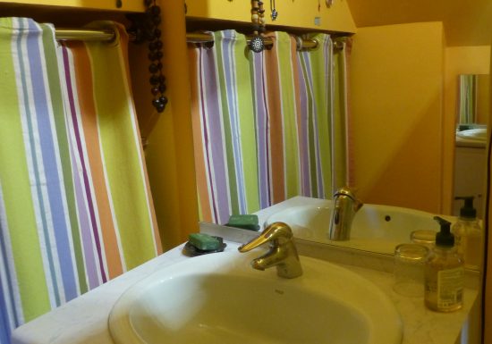 LE NOYER A TERTOUS GUESTROOMS