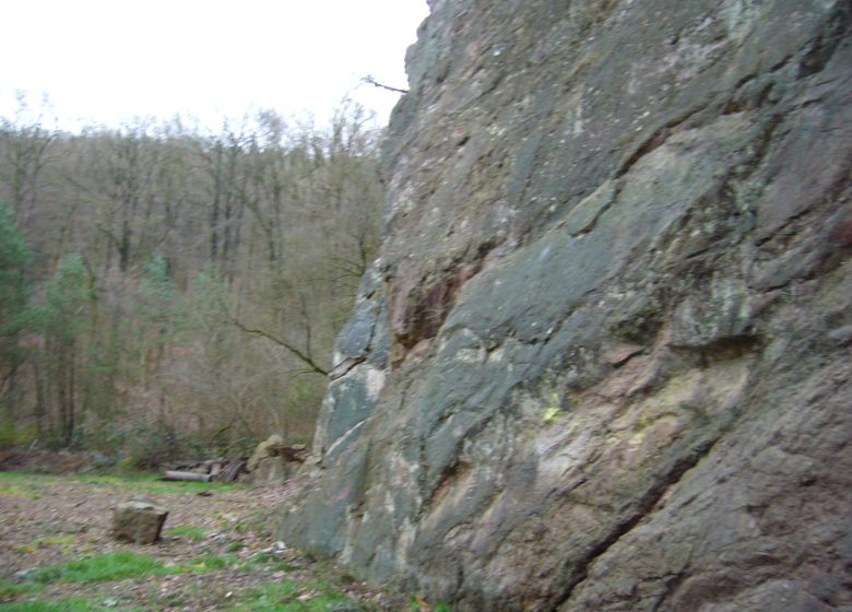 ESCALADE – CARRIERE DE LOUZES