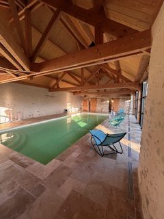Gîte avec piscine couverte Le Grand Champagne