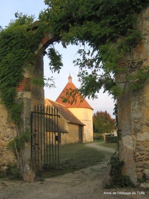 TUFFÉ ABBEY