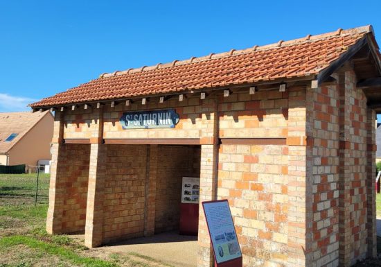 AUTOUR DU BOULEVARD NATURE : SAINT SATURNIN, LA ROUTE DU FER