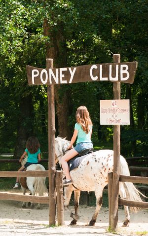 Manège à poneys – Lac de Sillé