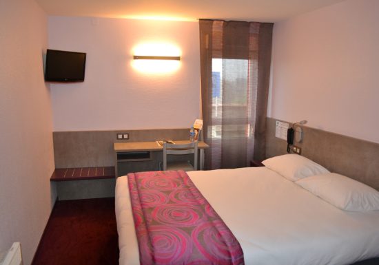 Brit Hotel Les Evens – hôtel restaurant Les Evens