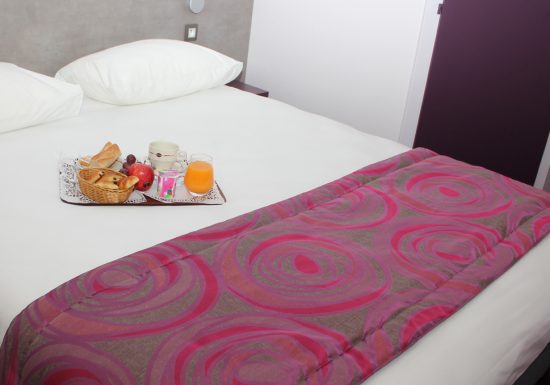 Brit Hotel Les Evens – hôtel restaurant Les Evens
